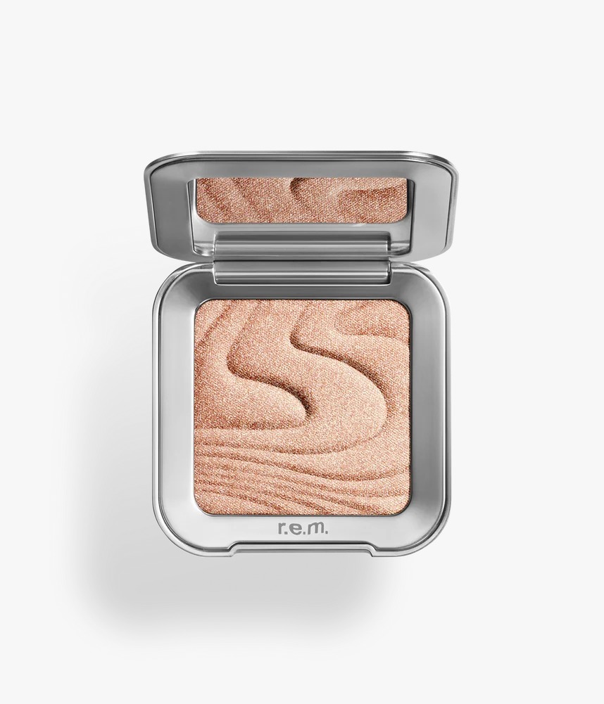 r.e.m.beauty interstellar highlighter topper - miss mercury